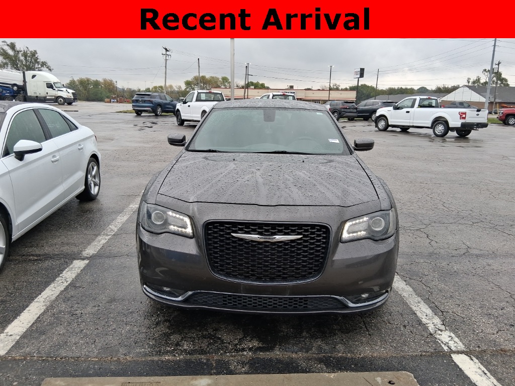 Used 2016 Chrysler 300 S with VIN 2C3CCABG0GH320708 for sale in Kansas City