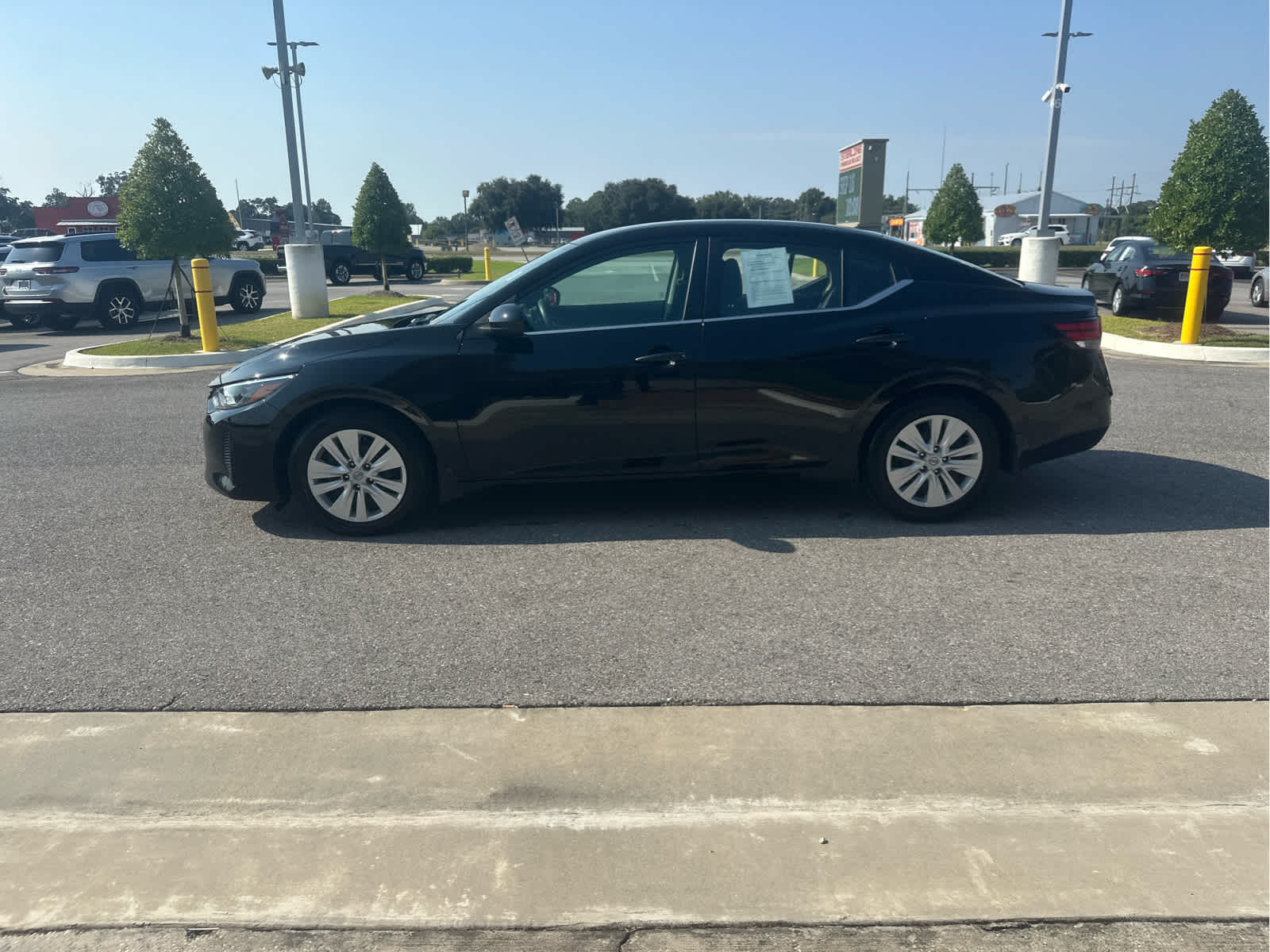 2024 Nissan Sentra S photo 2