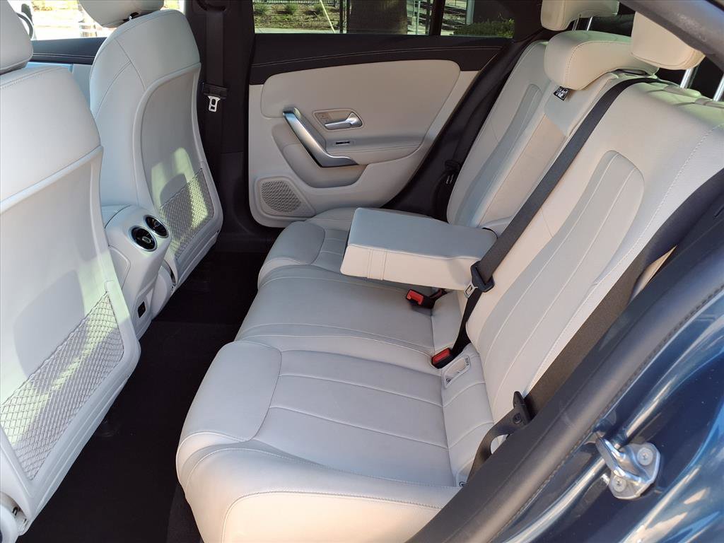 2022 Mercedes Benz CLA 250 photo 17