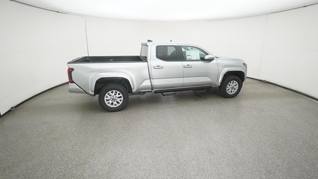 2025 Toyota Tacoma SR5 photo 24