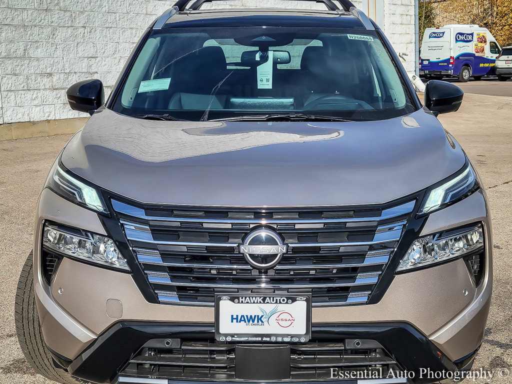 2026 Nissan Rogue Platinum photo 4