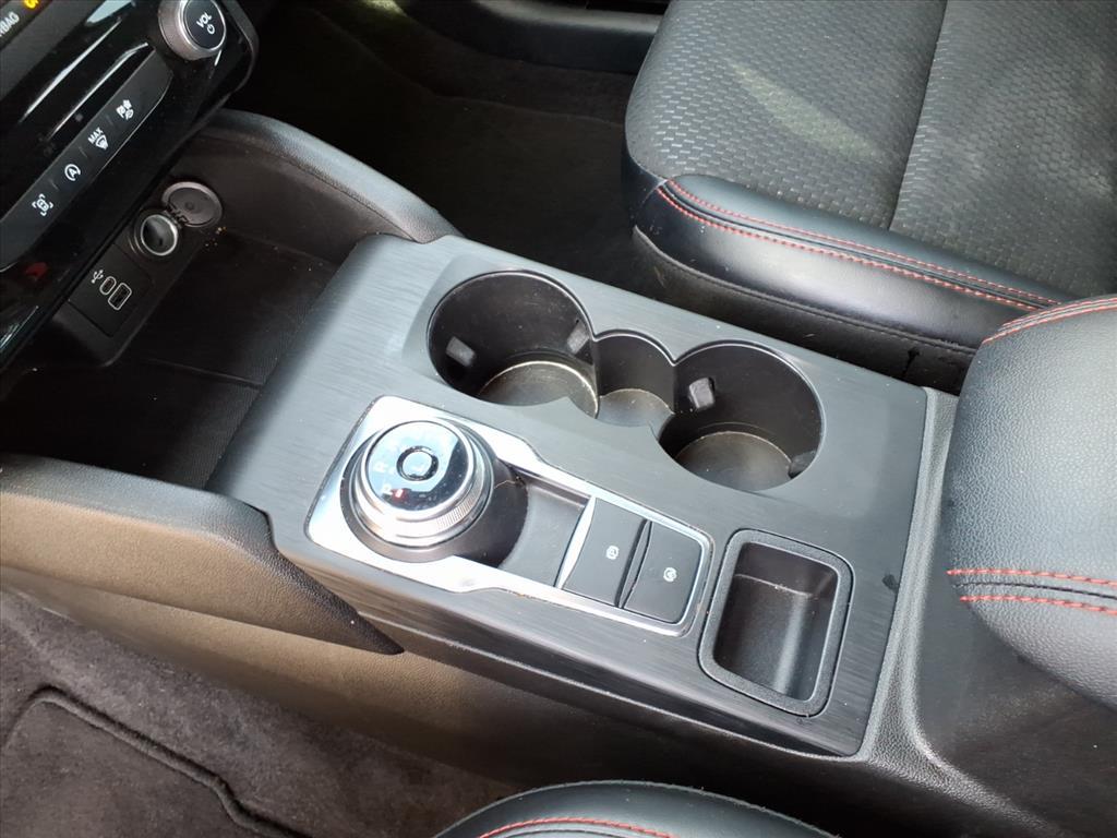 2024 Ford Escape ST-Line photo 12