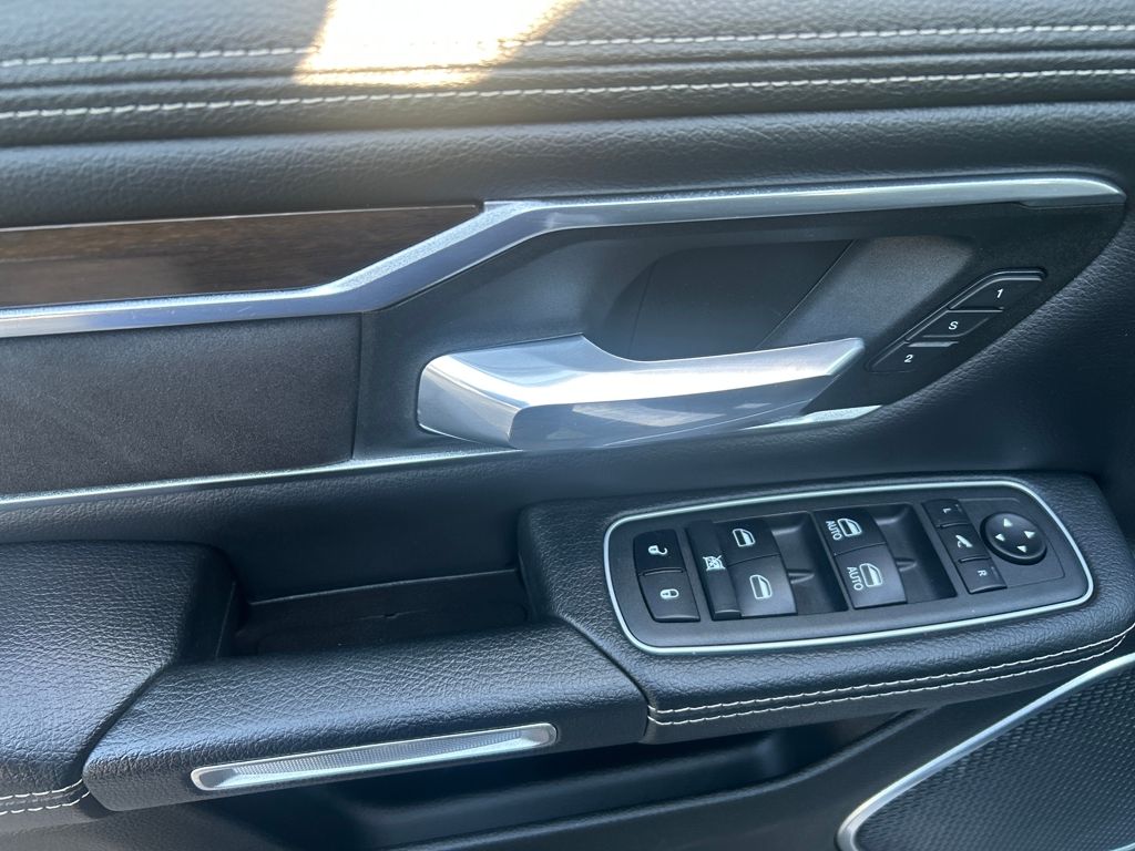 2022 Ram 1500 Laramie photo 11