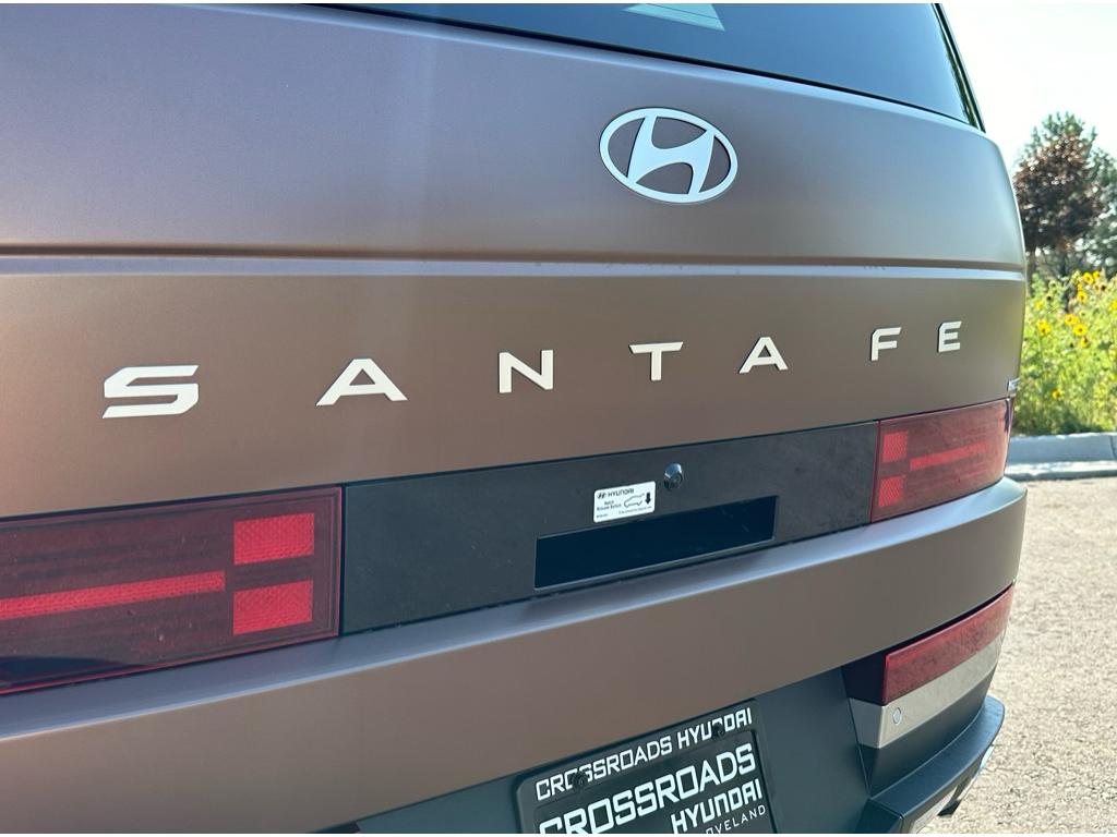 2024 Hyundai Santa Fe Limited Sport photo 4