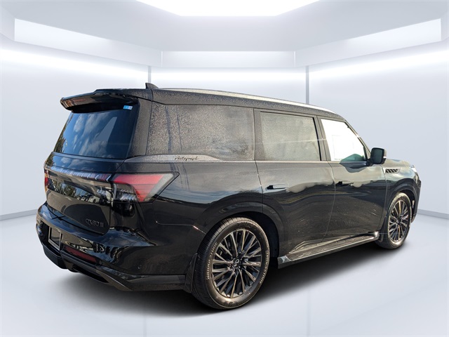 2026 Infiniti QX80 photo 3