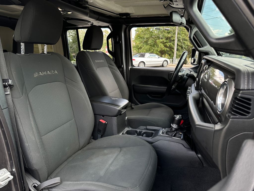 2020 Jeep Wrangler Unlimited Sahara photo 20