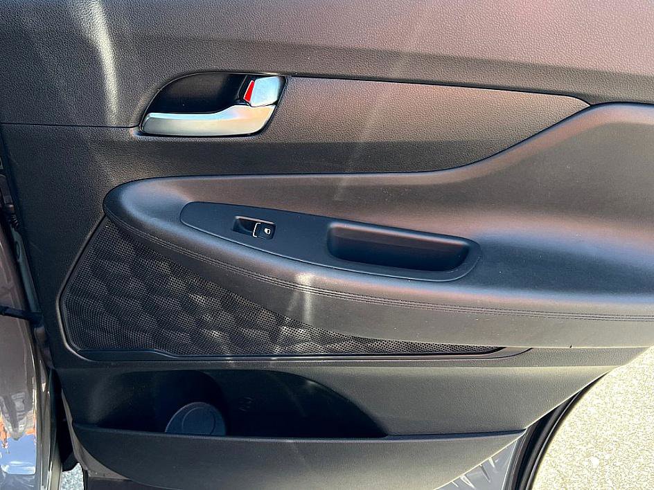 2023 Hyundai Santa Fe SEL photo 23