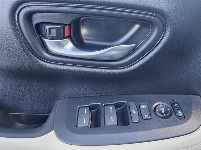 2025 Honda HR-V LX photo 19