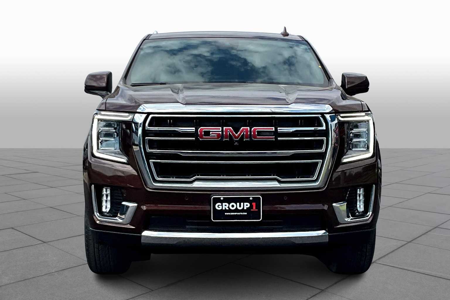 2023 Gmc Yukon SLT photo 3