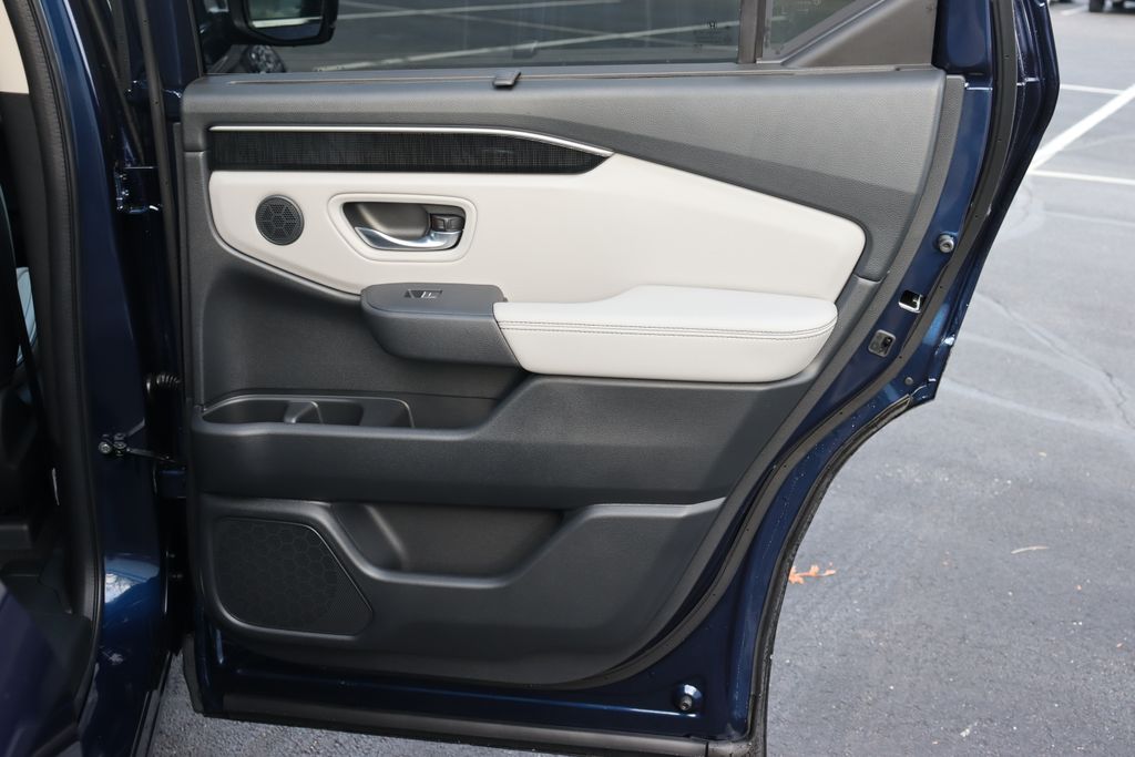 2025 Honda Pilot Elite photo 16