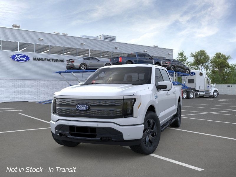 2025 Ford F-150 Lightning Lariat photo 3