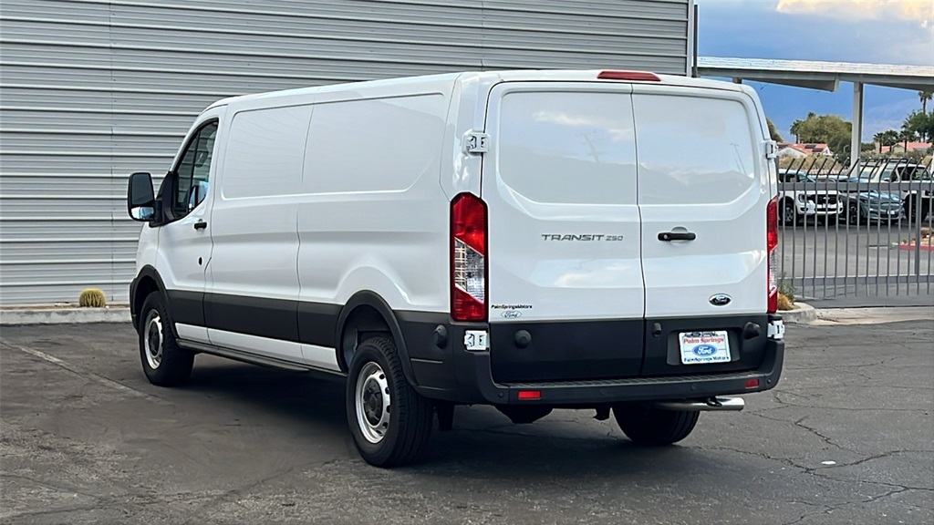 2024 Ford Transit photo 6
