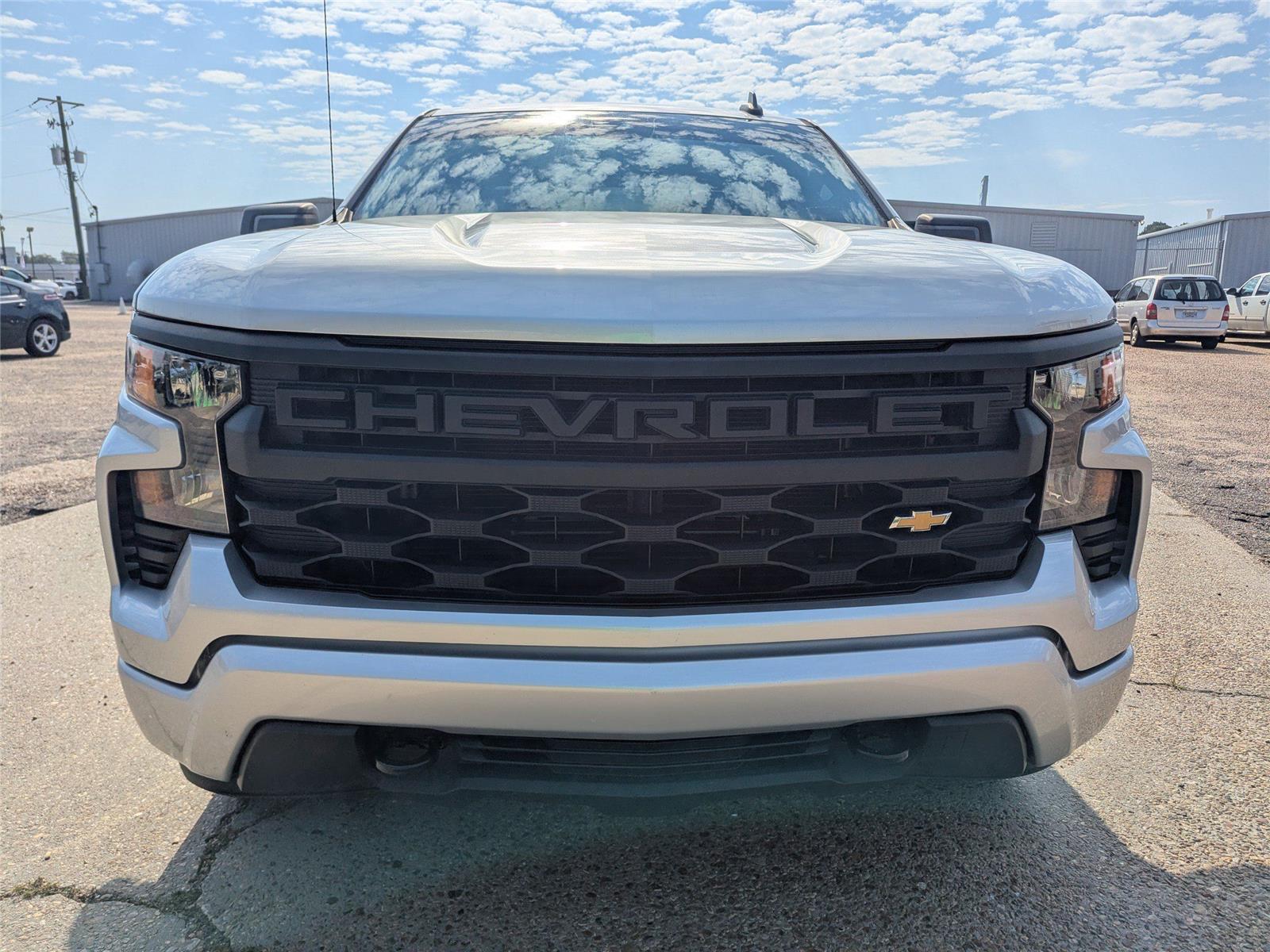 2022 Chevrolet Silverado 1500 Custom photo 8