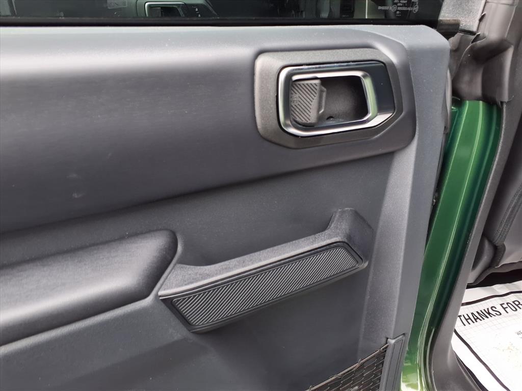 2025 Ford Bronco Outer Banks photo 5