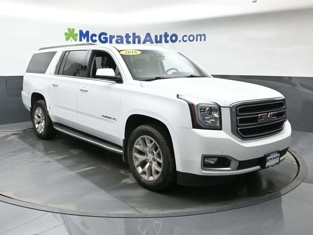 Used 2016 GMC Yukon XL SLT with VIN 1GKS2GKC0GR181193 for sale in Cedar Rapids, IA