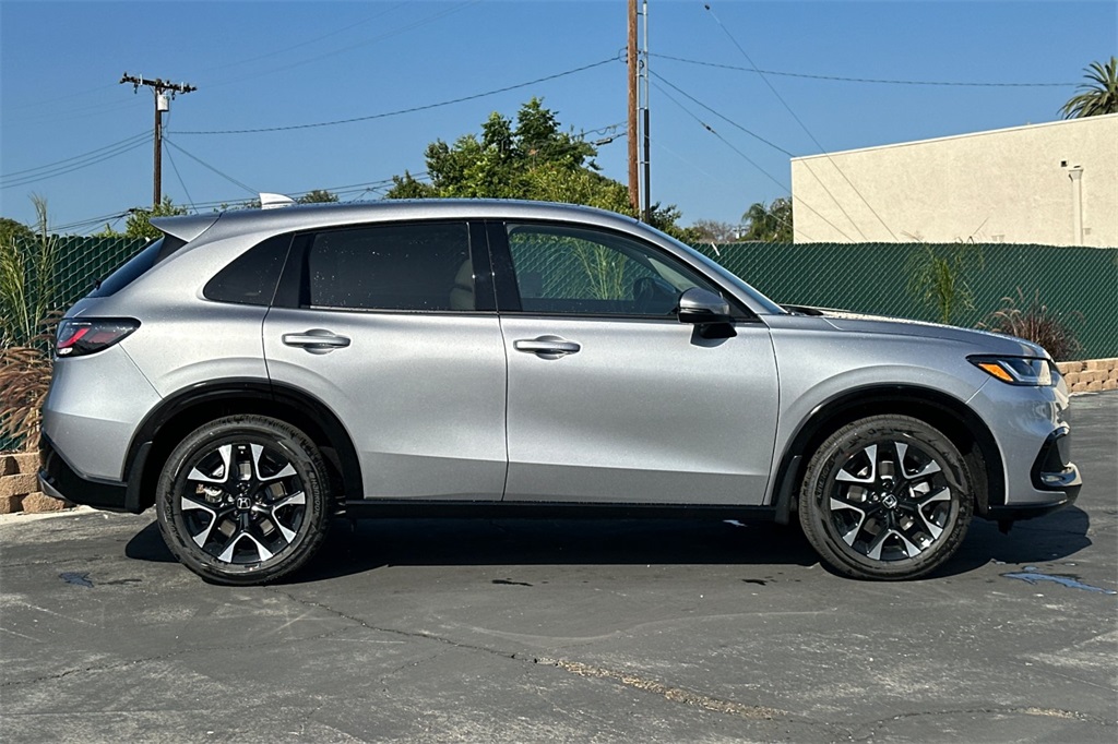 2026 Honda HR-V EX-L photo 3