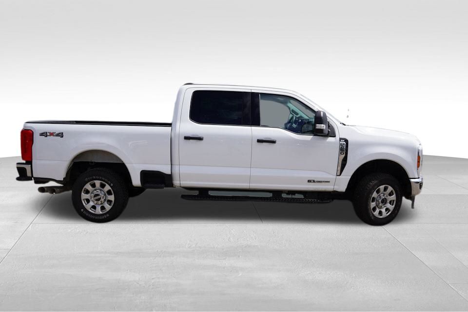 2024 Ford F-250 XLT photo 2