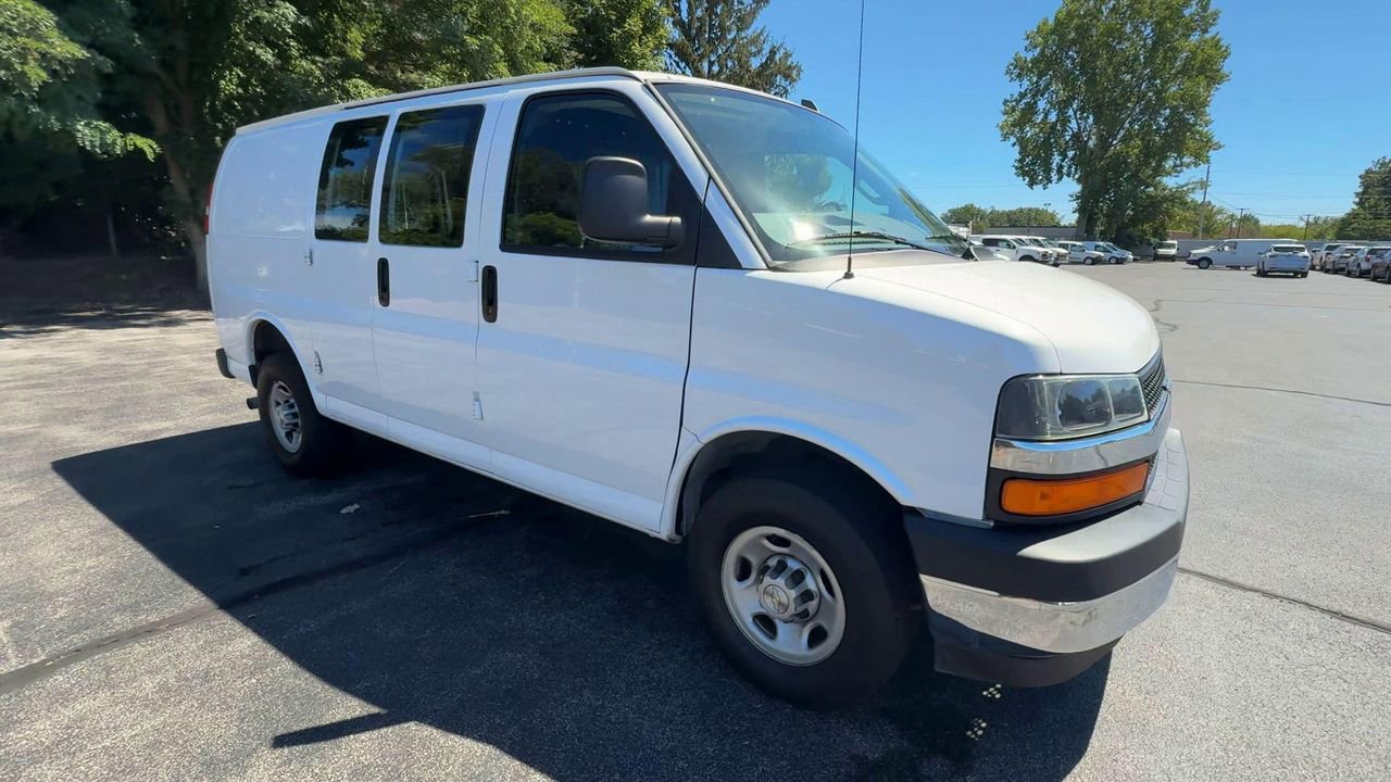 2023 Chevrolet Express Cargo Van photo 2