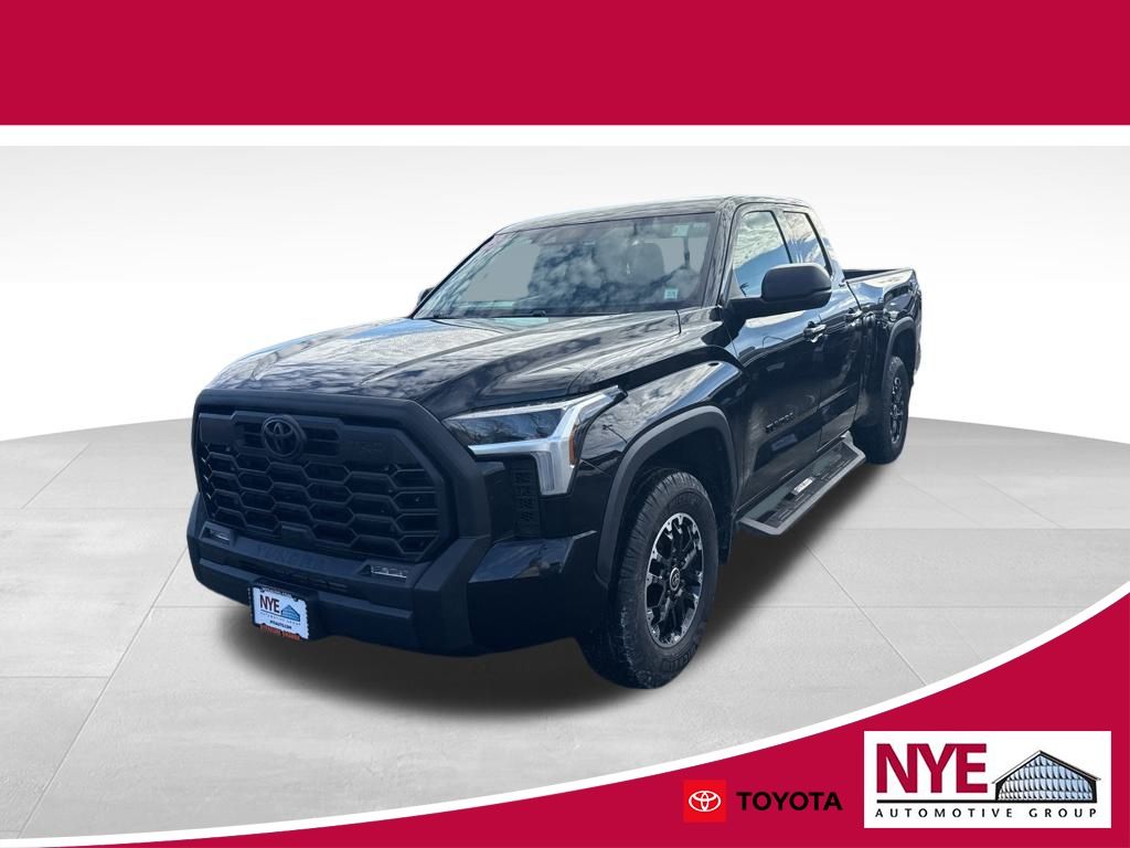 2023 Toyota Tundra SR5's photo