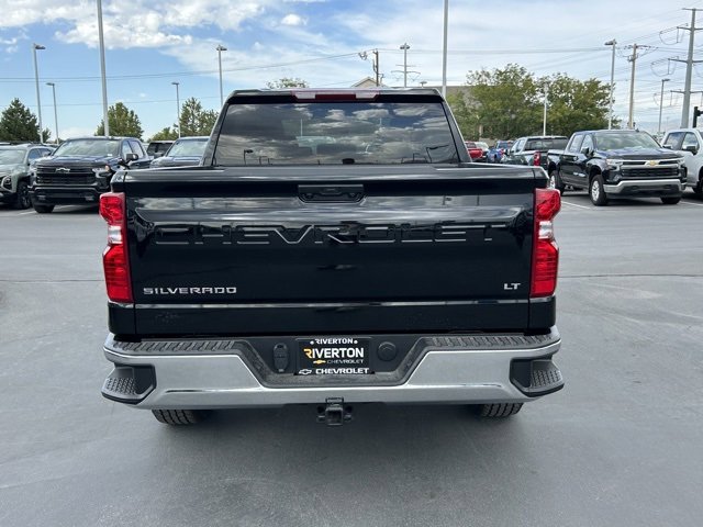 2025 Chevrolet Silverado 1500 LT photo 4