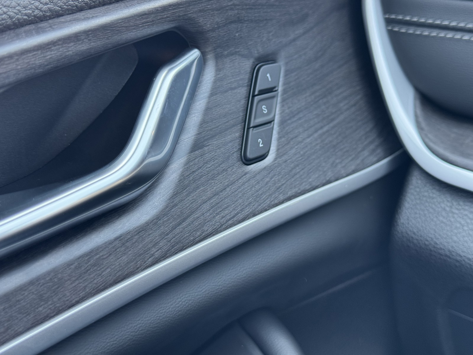 2025 Jeep Grand Cherokee Limited photo 19