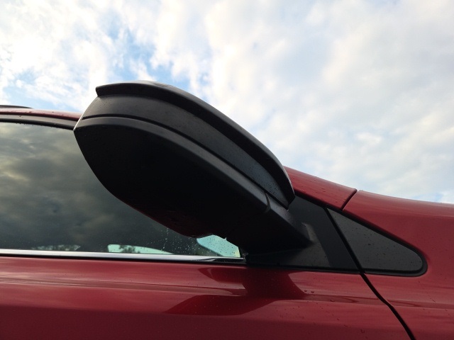 2015 Toyota RAV4 LE photo 16
