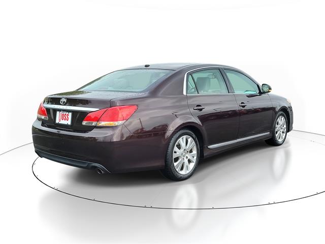 2011 Toyota Avalon Limited photo 4