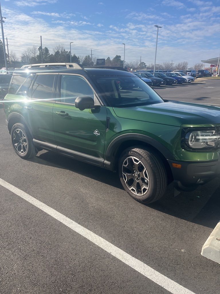 2025 Ford Bronco Sport Outer Banks's photo