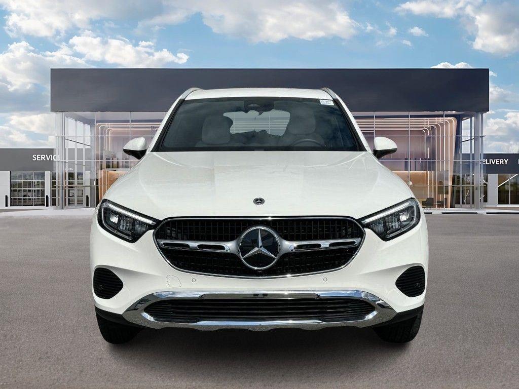 2023 Mercedes Benz GLC 300 4MATIC photo 2