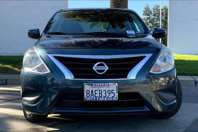 2017 Nissan Versa 1.6 S photo 3