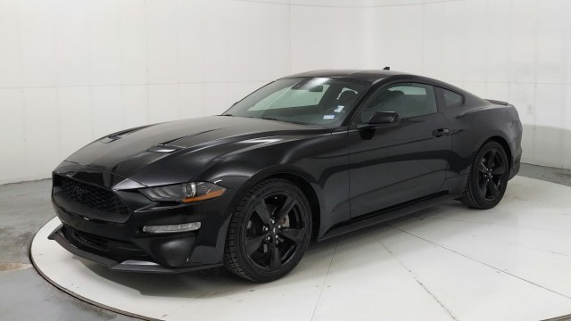 2022 Ford Mustang EcoBoost