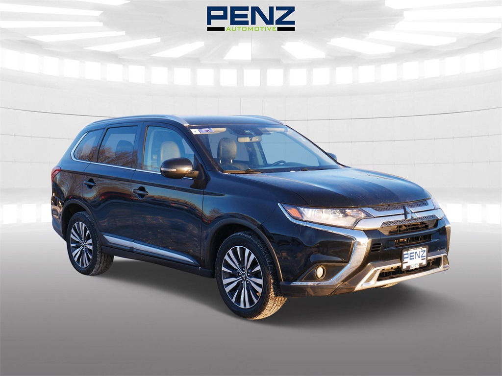 2020 Mitsubishi Outlander SEL's photo