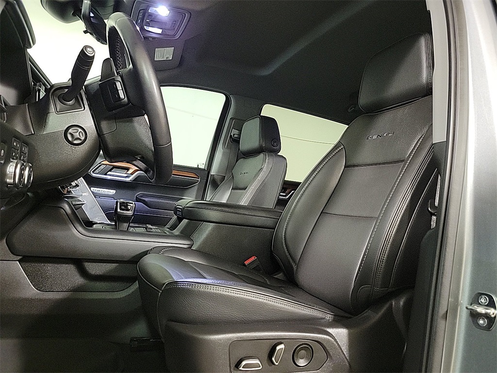 2023 GMC SIERRA - Image 12