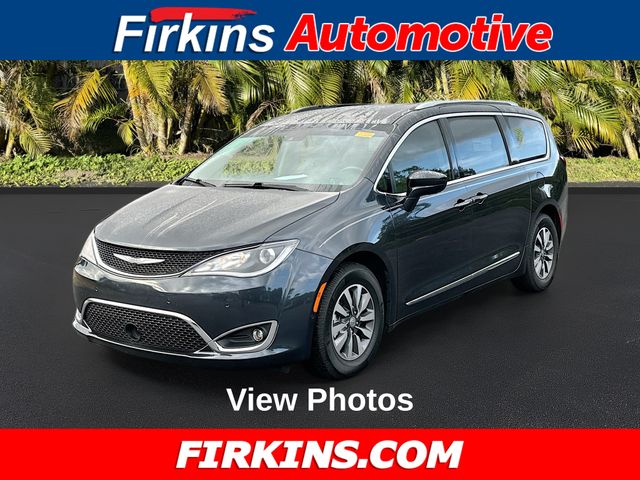 2020 Chrysler Pacifica Touring L Plus's photo