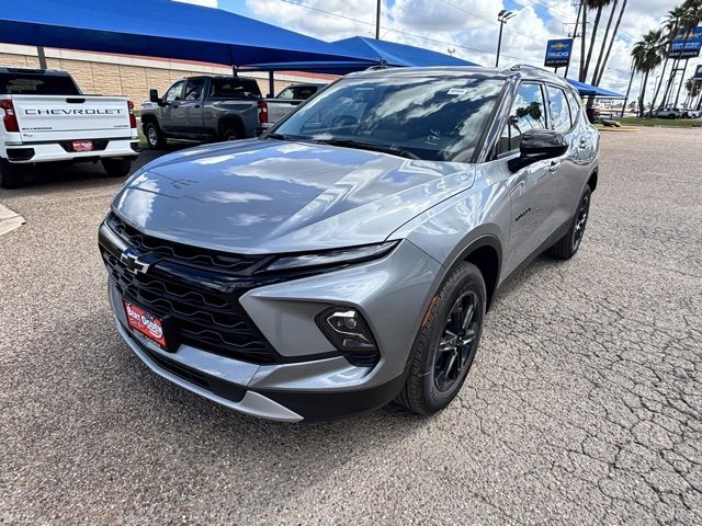 2025 Chevrolet Blazer 2LT photo 3