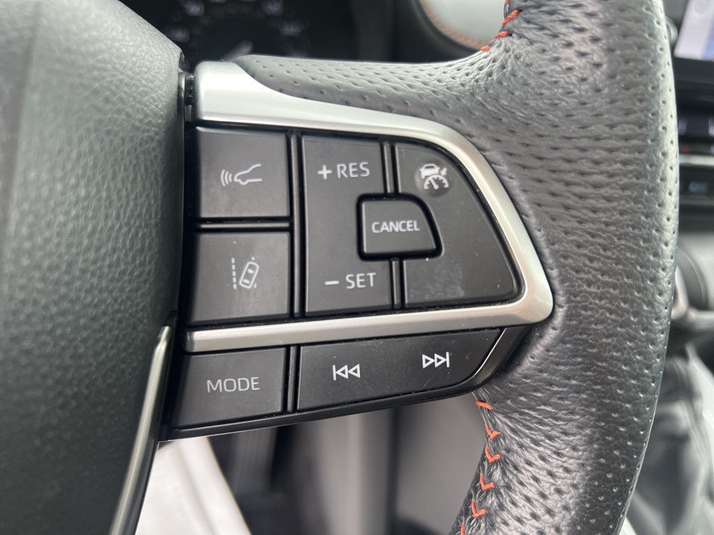 2022 Toyota Sienna XSE photo 9