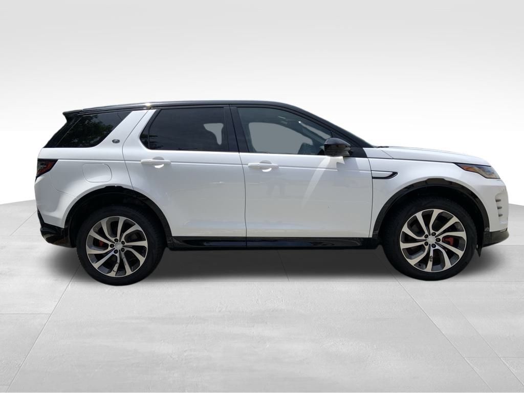 2024 Land Rover Discovery Sport SE photo 4