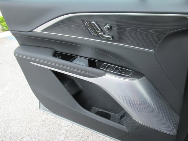 2026 Cadillac Lyriq photo 28
