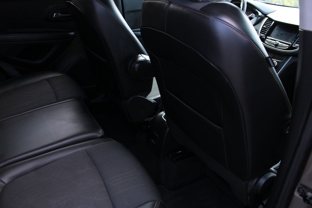 2022 Chevrolet Trax LT photo 45
