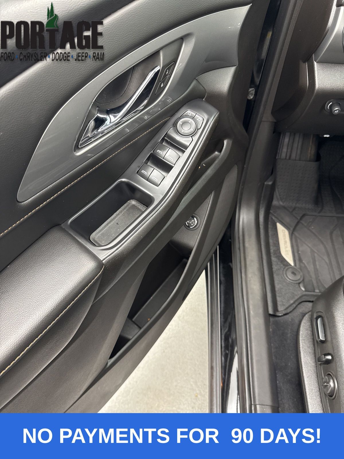2021 Chevrolet Traverse Leather photo 10