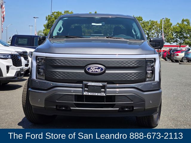 2025 Ford F-150 Lightning photo 3