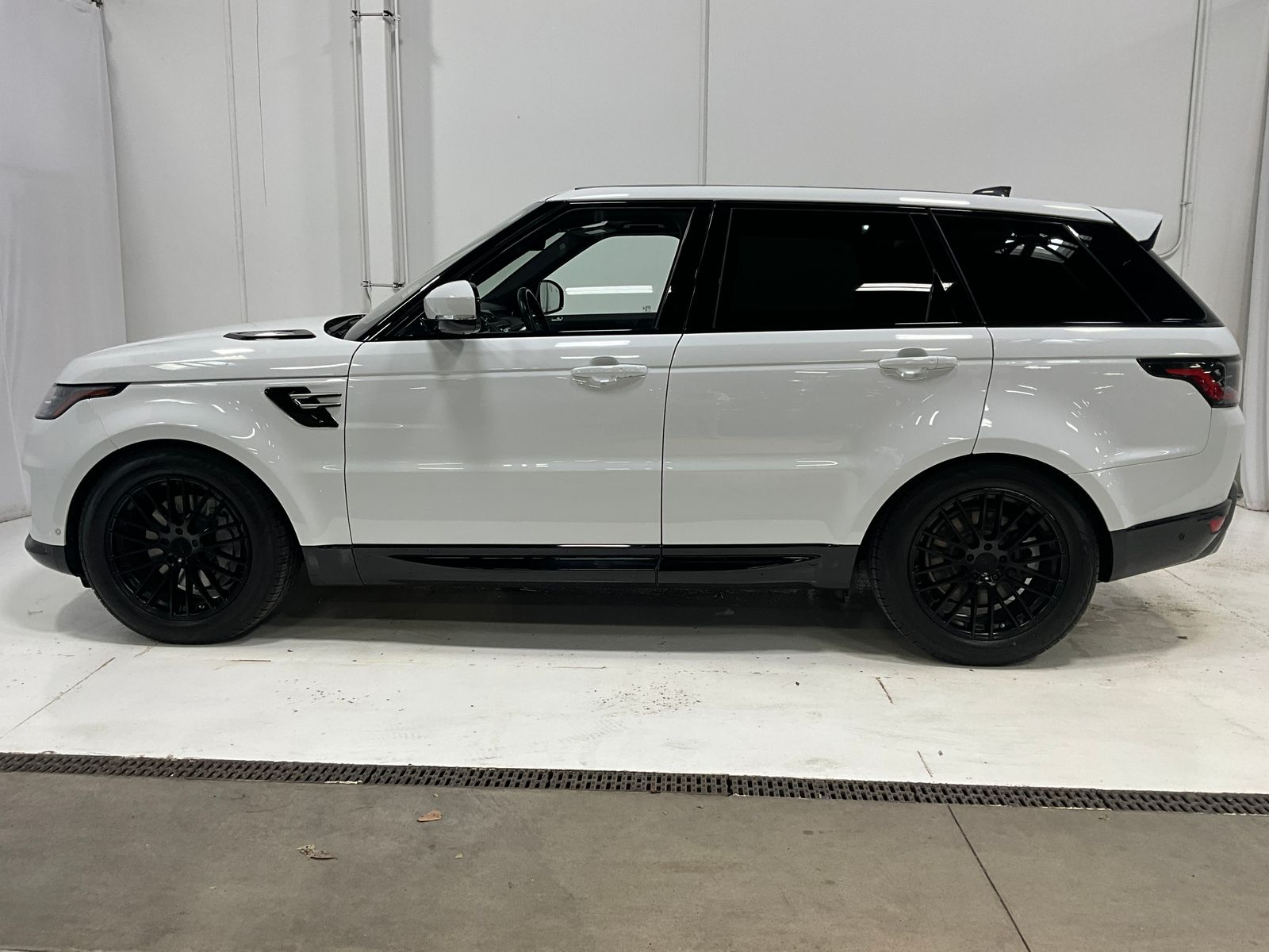 PreOwned 2018 Land Rover Range Rover Sport HSE 4D Sport Utility in