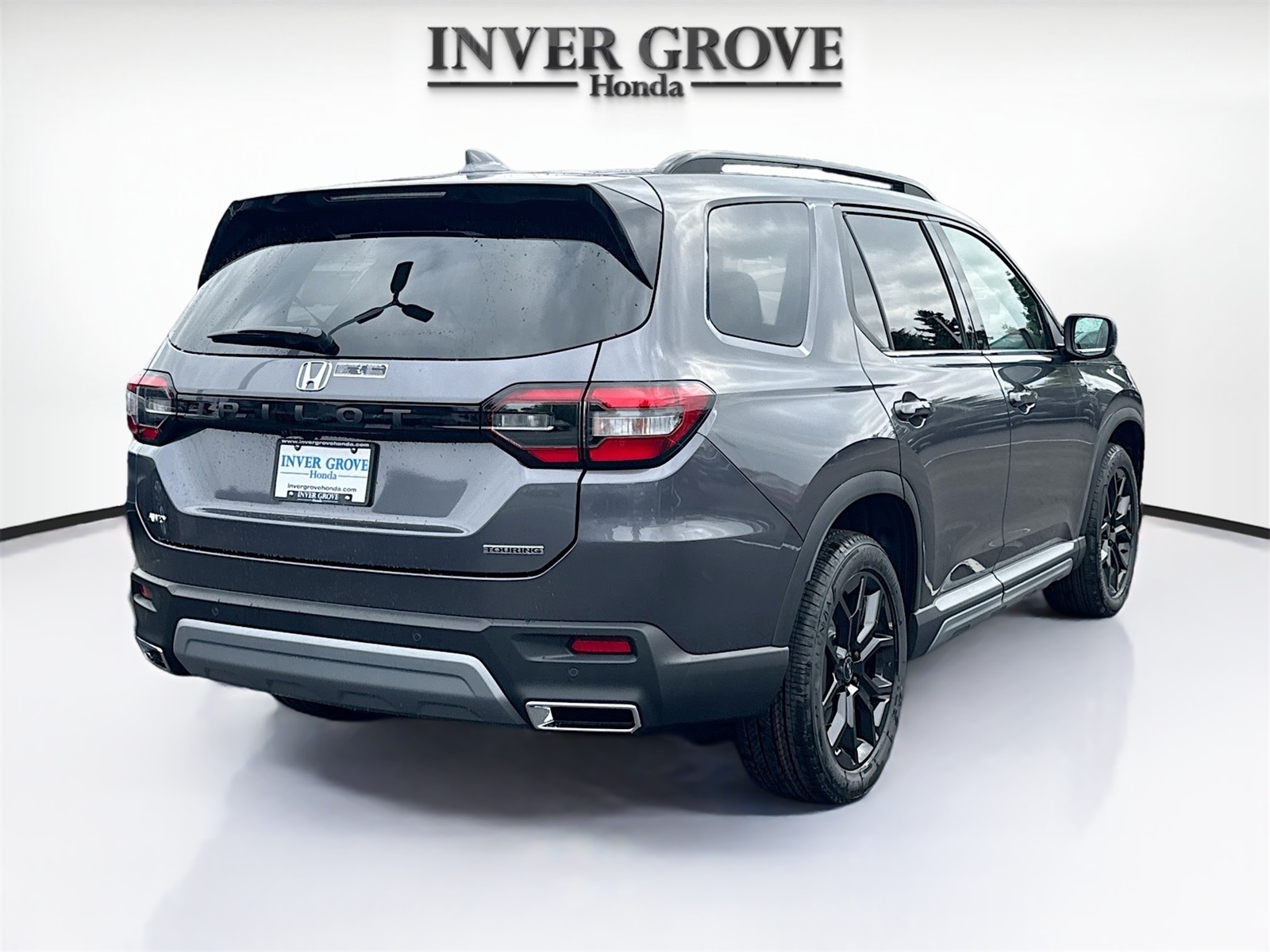 2025 Honda Pilot Touring photo 2