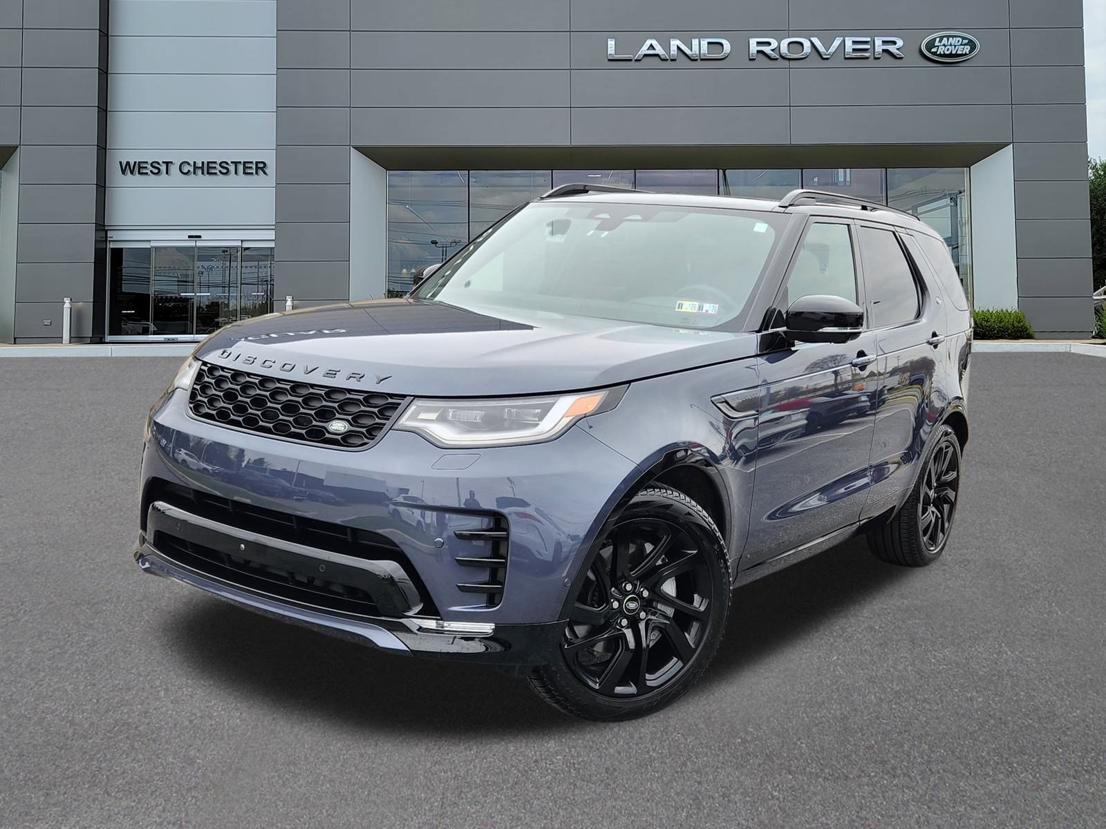 2025 Land Rover Discovery Dynamic SE's photo