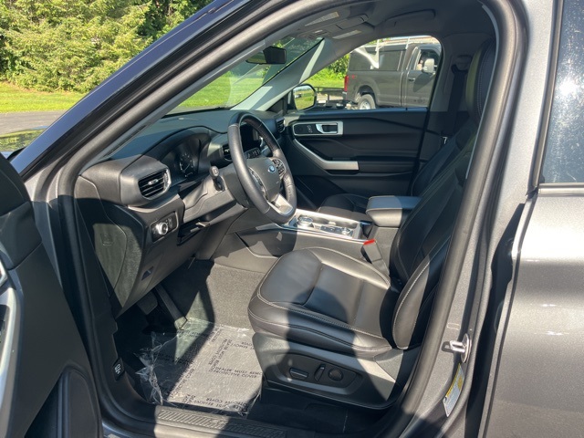 2022 Ford Explorer XLT photo 8