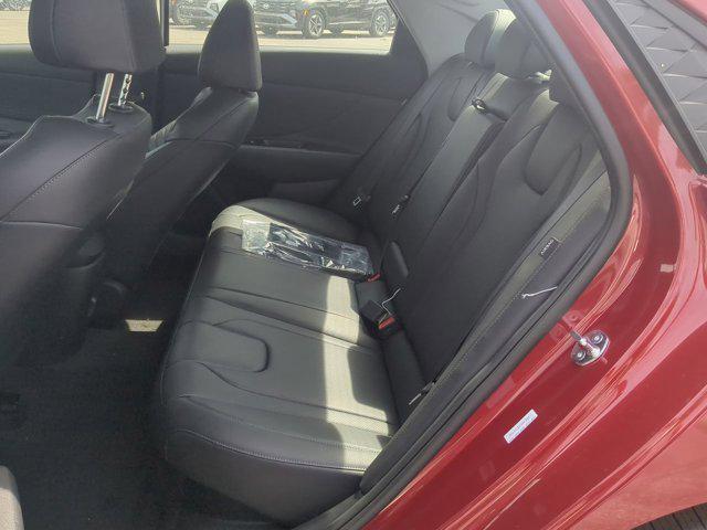 2025 Hyundai Elantra Hybrid Limited photo 12