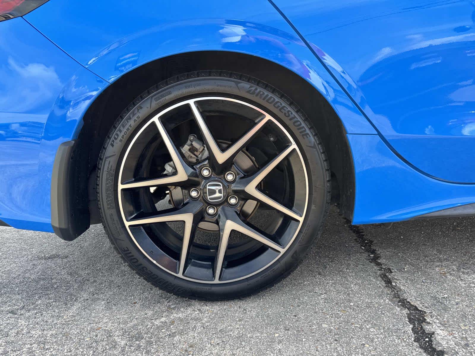 2022 Honda Civic Hatchback Sport Touring photo 9