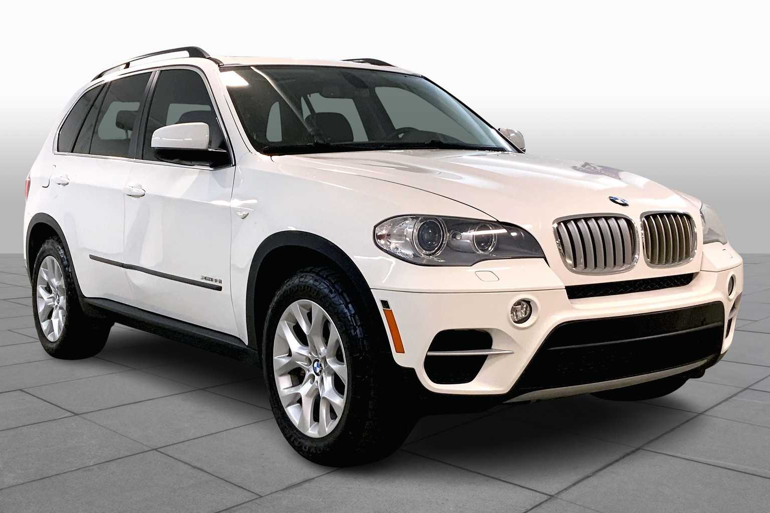 Used 2013 BMW X5 xDrive35i with VIN 5UXZV4C51D0G55251 for sale in Kansas City