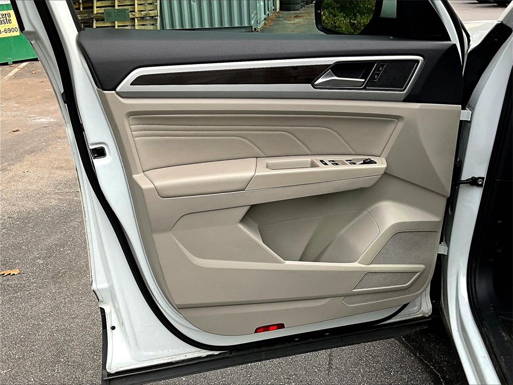 2022 Volkswagen Atlas V6 SE Technology photo 8