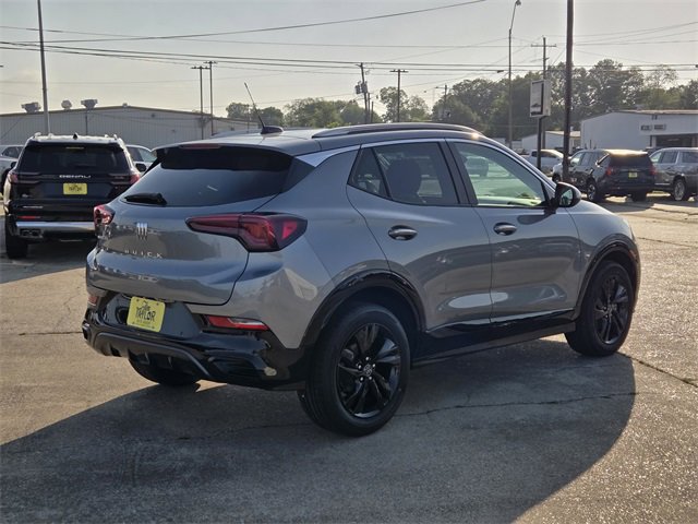 2025 Buick Encore GX Sport Touring photo 4